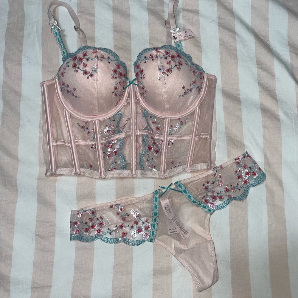 NWT Victorias Secret Lingerie Set